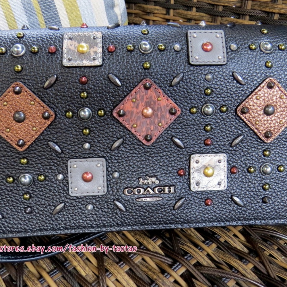 Coach 25681Foldover Crossbody Clutch Prairie Rivet - Picture 3 of 7
